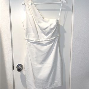 Badgley Mischka one shoulder size 4